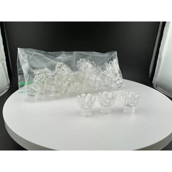 Bag of 36 Clear Christmas Tulip Light Covers - Picture 1 of 3